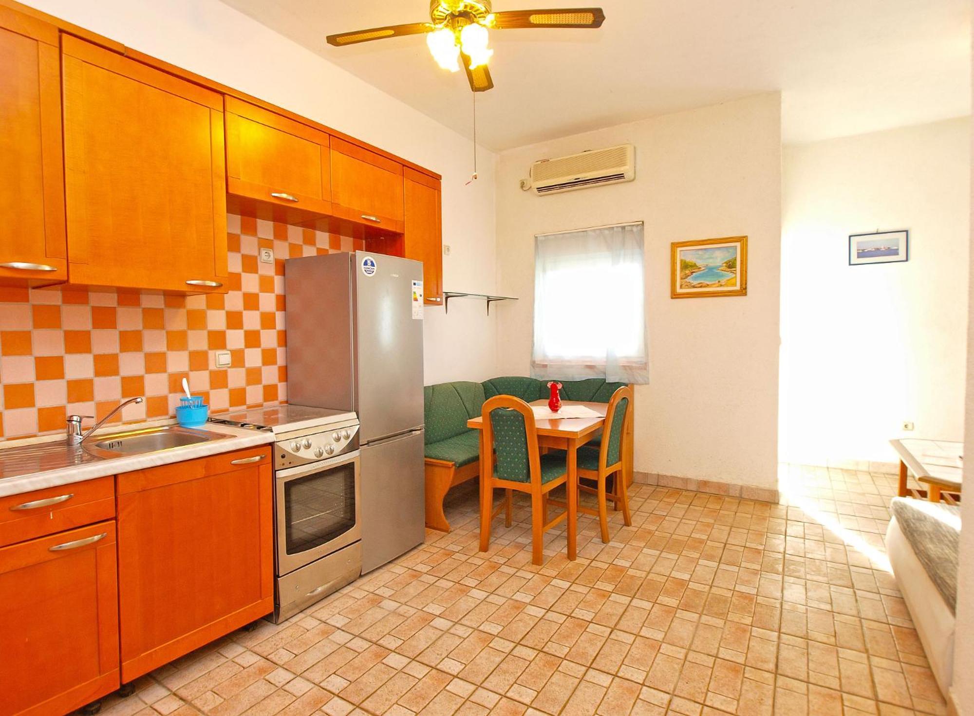 Apartments Ivo 1328 Fazana Bagian luar foto
