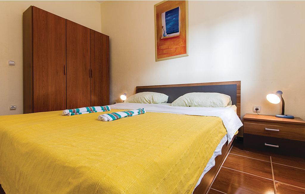 Apartments Ivo 1328 Fazana Bagian luar foto